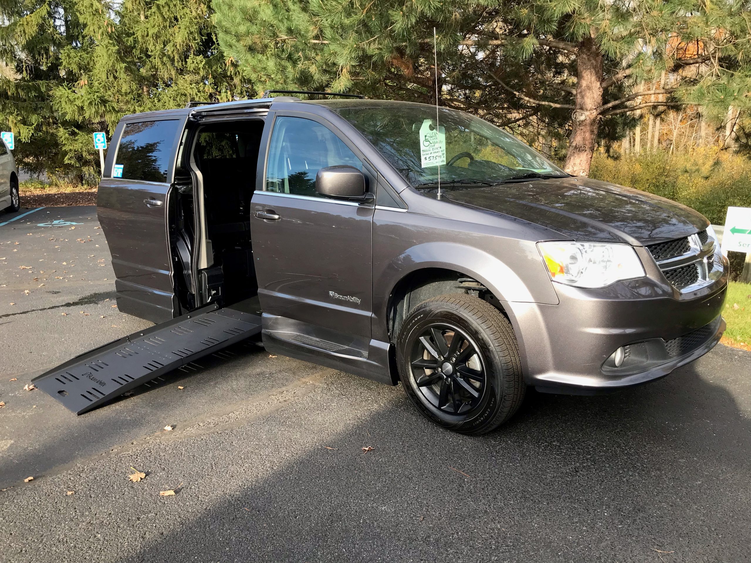 2019 Dodge Grand Caravan SXT Granite with BraunAbility XT Conversion