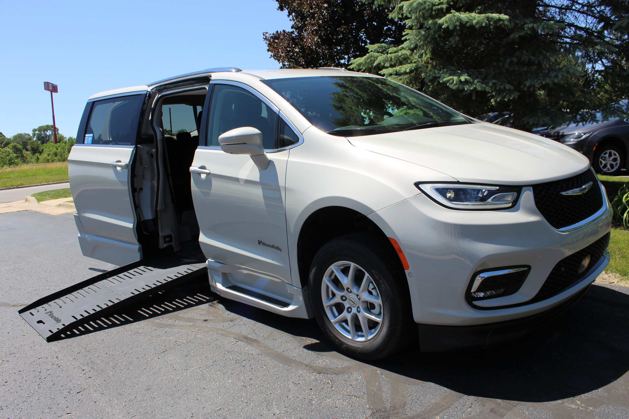 2021 Luxury White BraunAbility Chrysler Pacifica Touring L with XT Conversion