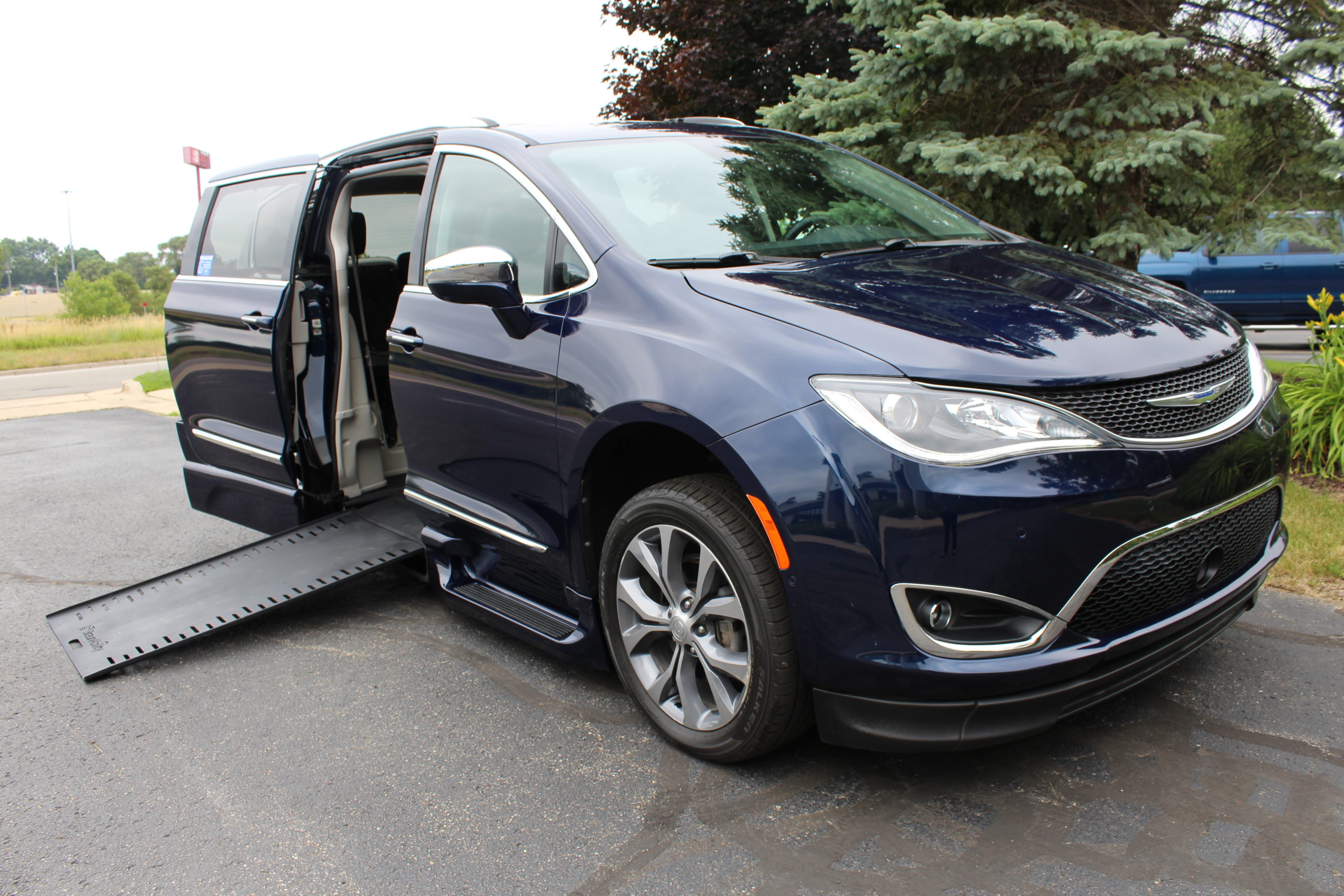 2018 Jazz Blue Chrysler Pacifica Limited with BraunAbility XI Conversion