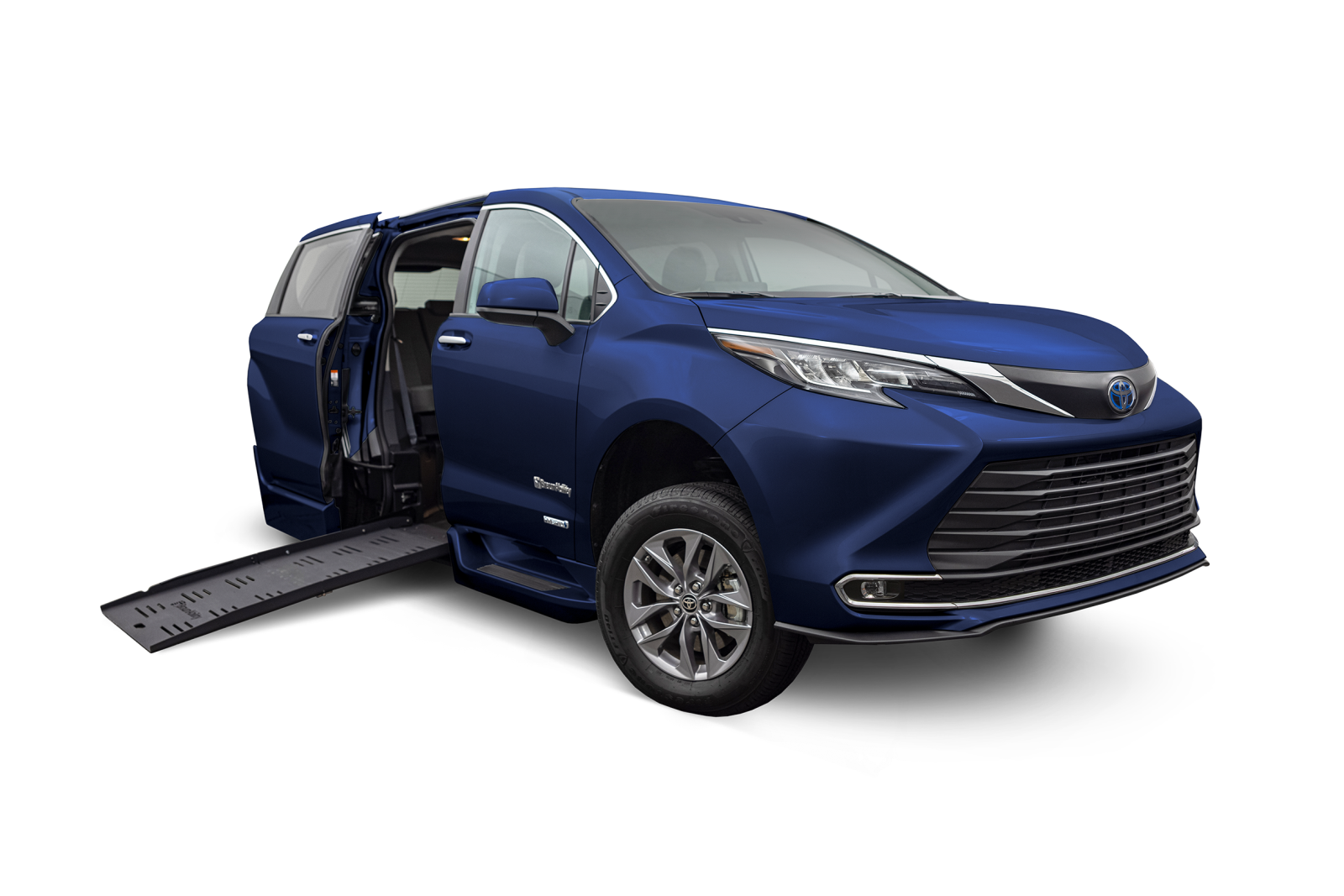 2022 Blueprint Toyota Sienna XLE Plus with BraunAbility Infloor Conversion