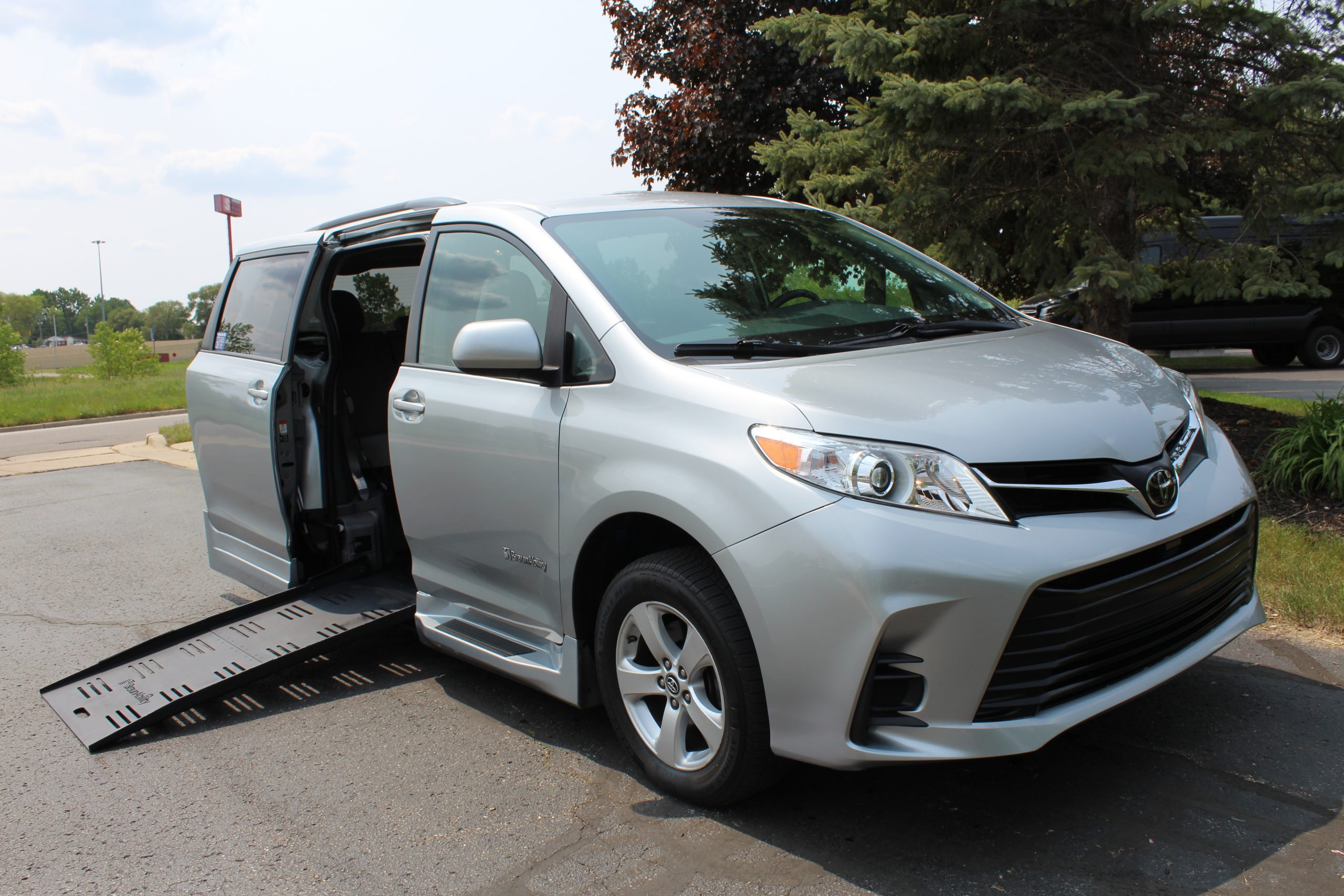 2020 Celestial Silver Toyota Sienna LE with BraunAbility XL Conversion
