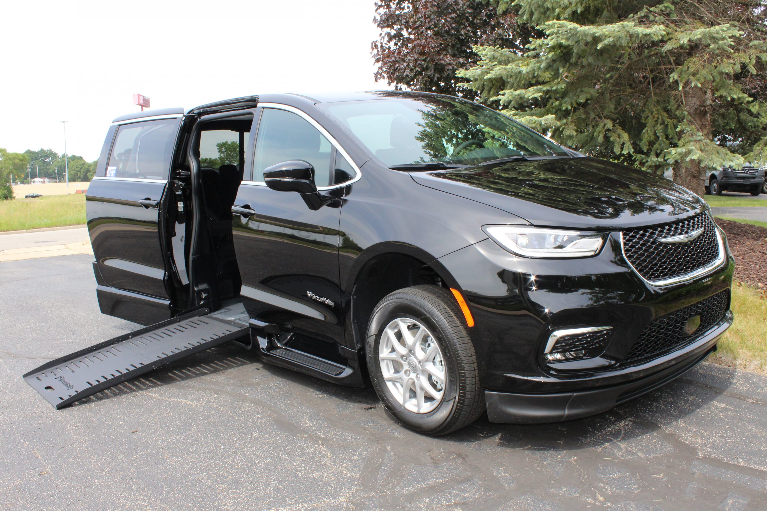 2024 Diamond Black Chrysler Pacifica Touring with BraunAbility XT Conversion