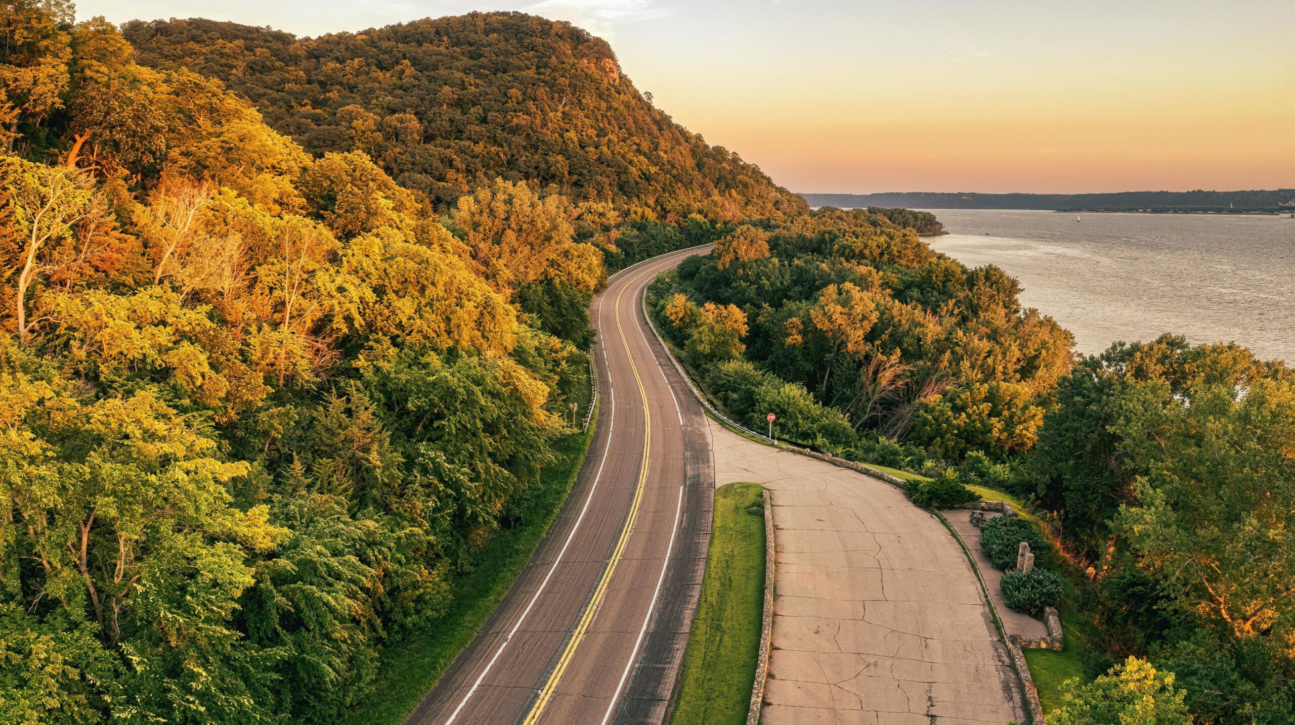 scenic drives in Michigan