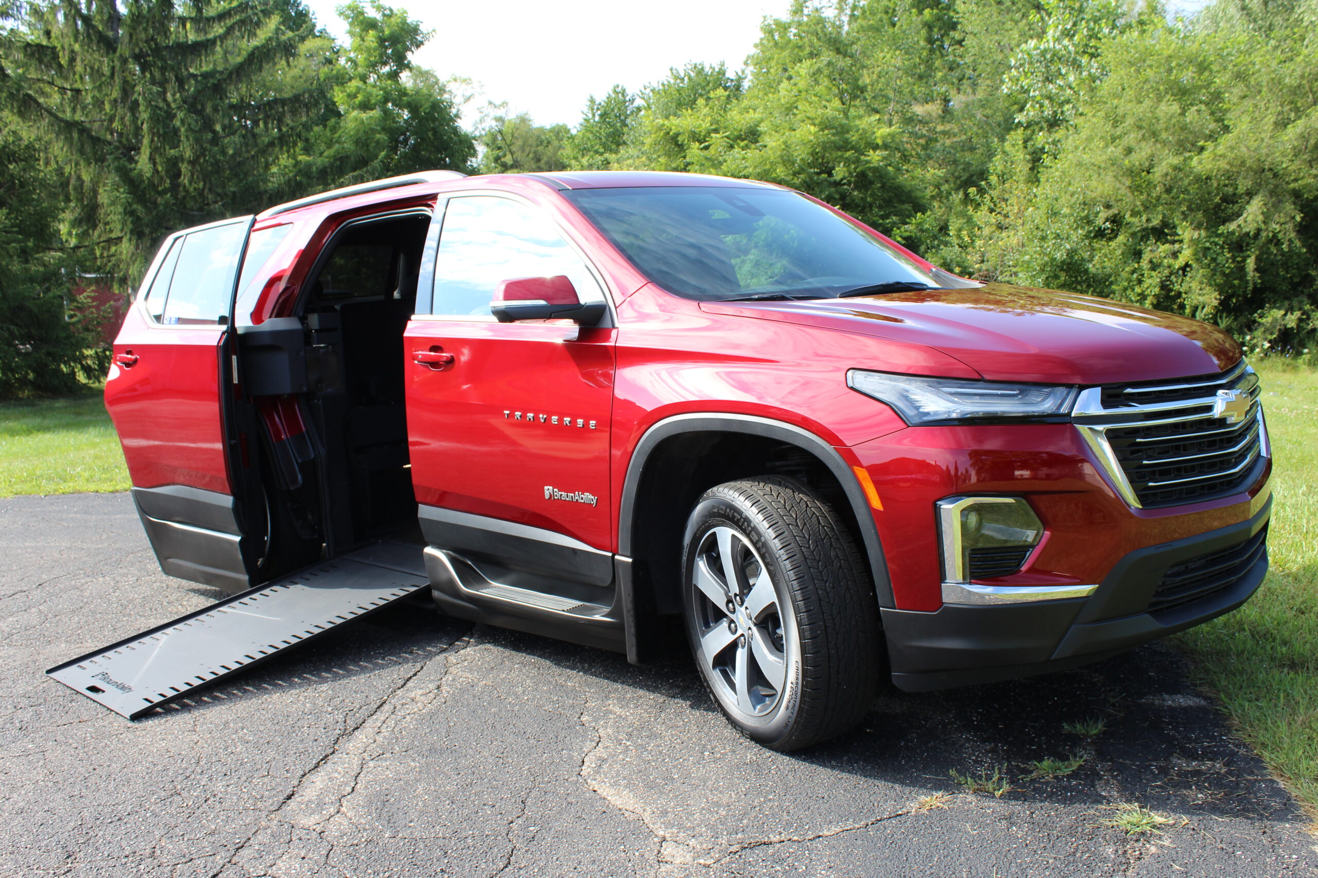 2023 Radiant Red Chevy Traverse 3LT with BraunAbility XI Conversion with Rubber