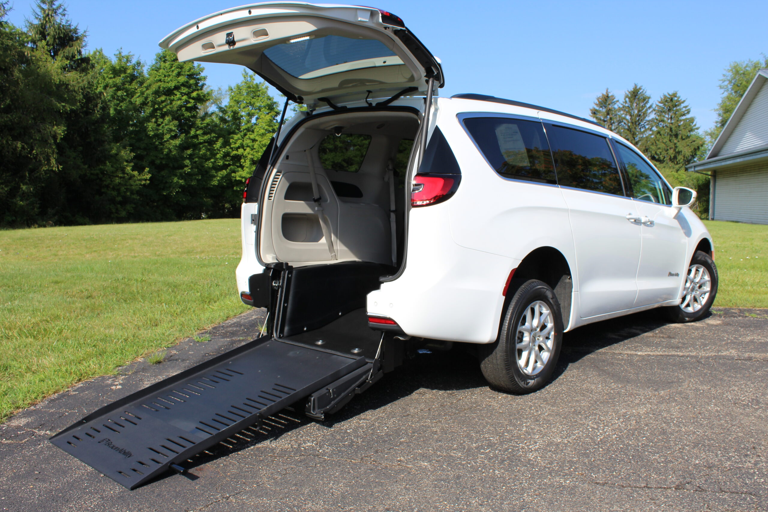 2022 Bright White Chrysler Pacifica Touring L with BraunAbility V7 Conversion with Rubber