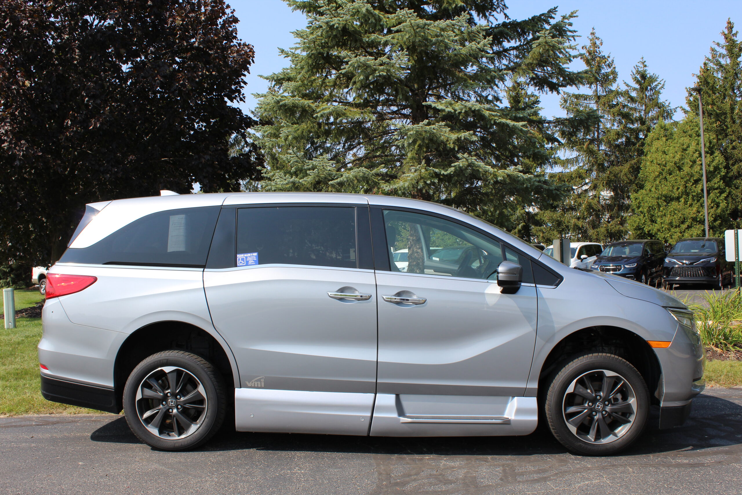 2021 Lunar Silver Honda Odyssey Elite with VMI Northstar Conversion