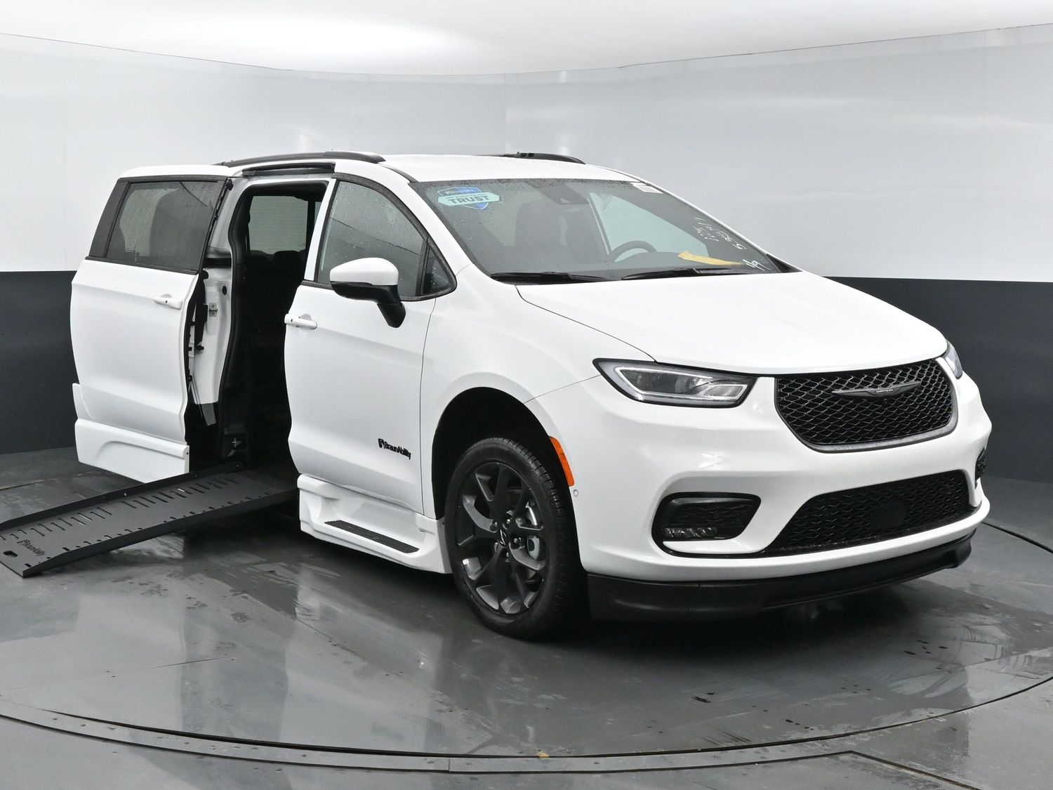 Wheelchair Van Sales, Service, and Rentals in Michigan