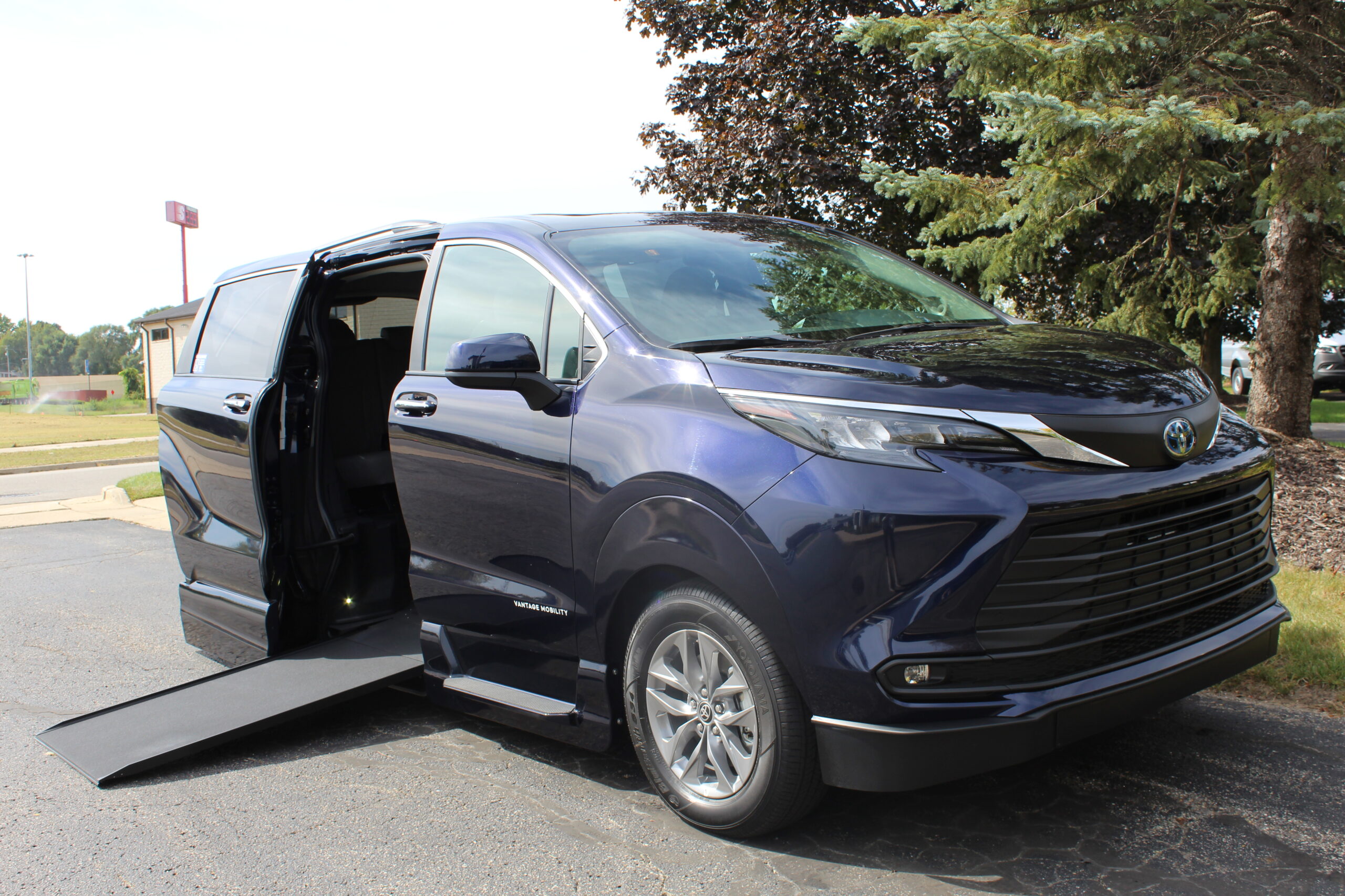 2025 Blueprint Toyota Sienna XLE Plus AWD with VMI Northstar Conversion